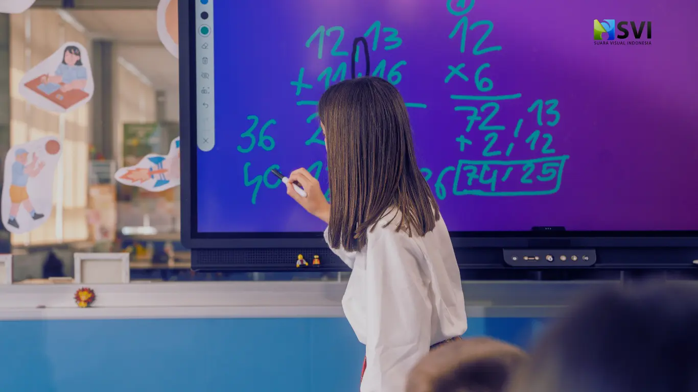 Kenapa Sekolah di Indonesia Butuh Interactive Flat Panel? Ini Jawabannya