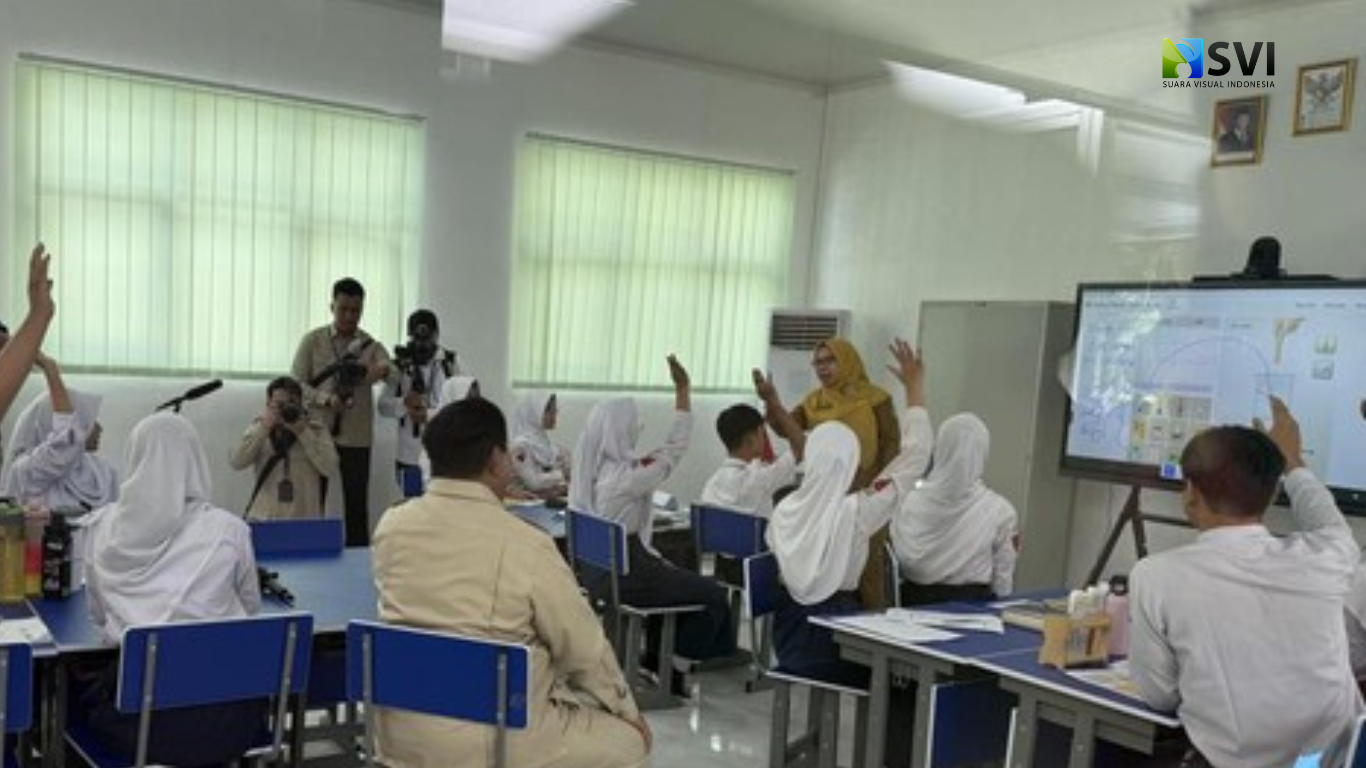 Rekomendasi Digital Whiteboard Touchscreen untuk Sekolah sebagai Solusi Pembelajaran Interaktif